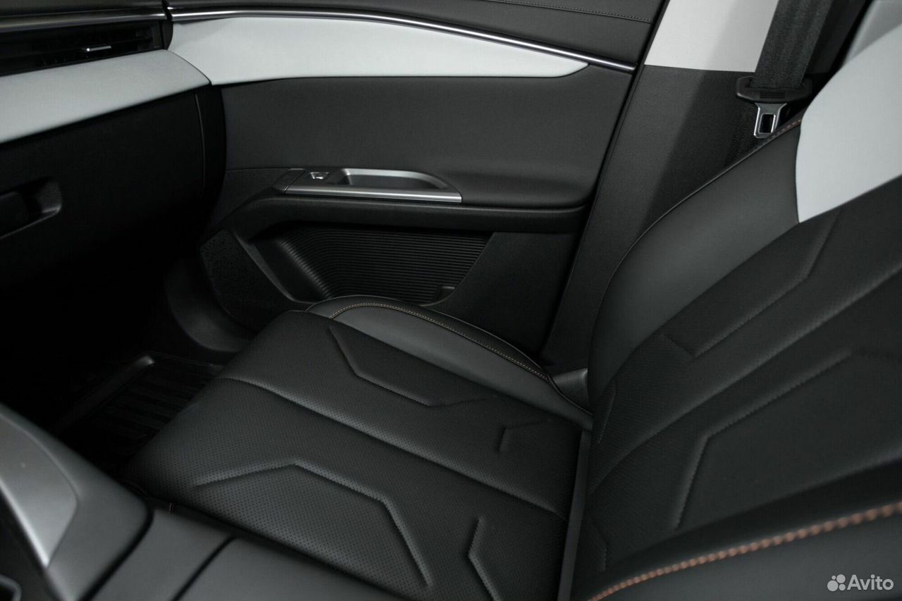 OMODA C5 1.5 AMT, 2026
