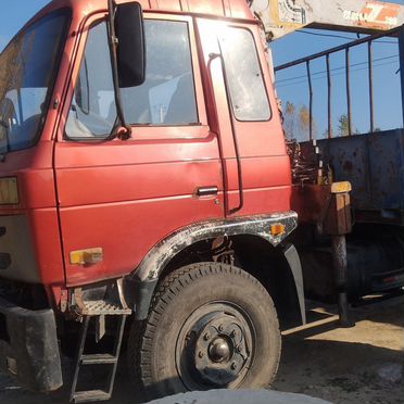 Бортовой грузовик Dongfeng EQ5160GKJ1 с КМУ Tadano, 2013