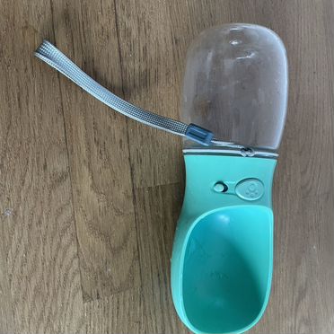 Поилка