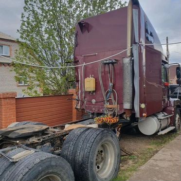 Седельный тягач Freightliner Century, 2004