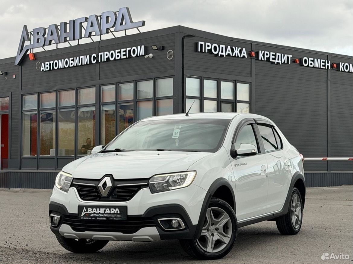 Renault Logan Stepway 1.6 MT, 2021, 124 643 км