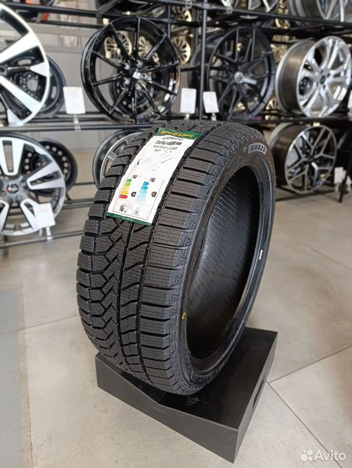 Westlake SW628 255/40 R20, Астрахань